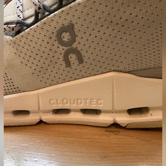 ON Running Cloudnova - White Pearl / Brown - Women’s Size 8 - Picture 4 of 10